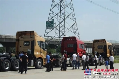山西客戶華菱行，漢馬吸污車獲點贊